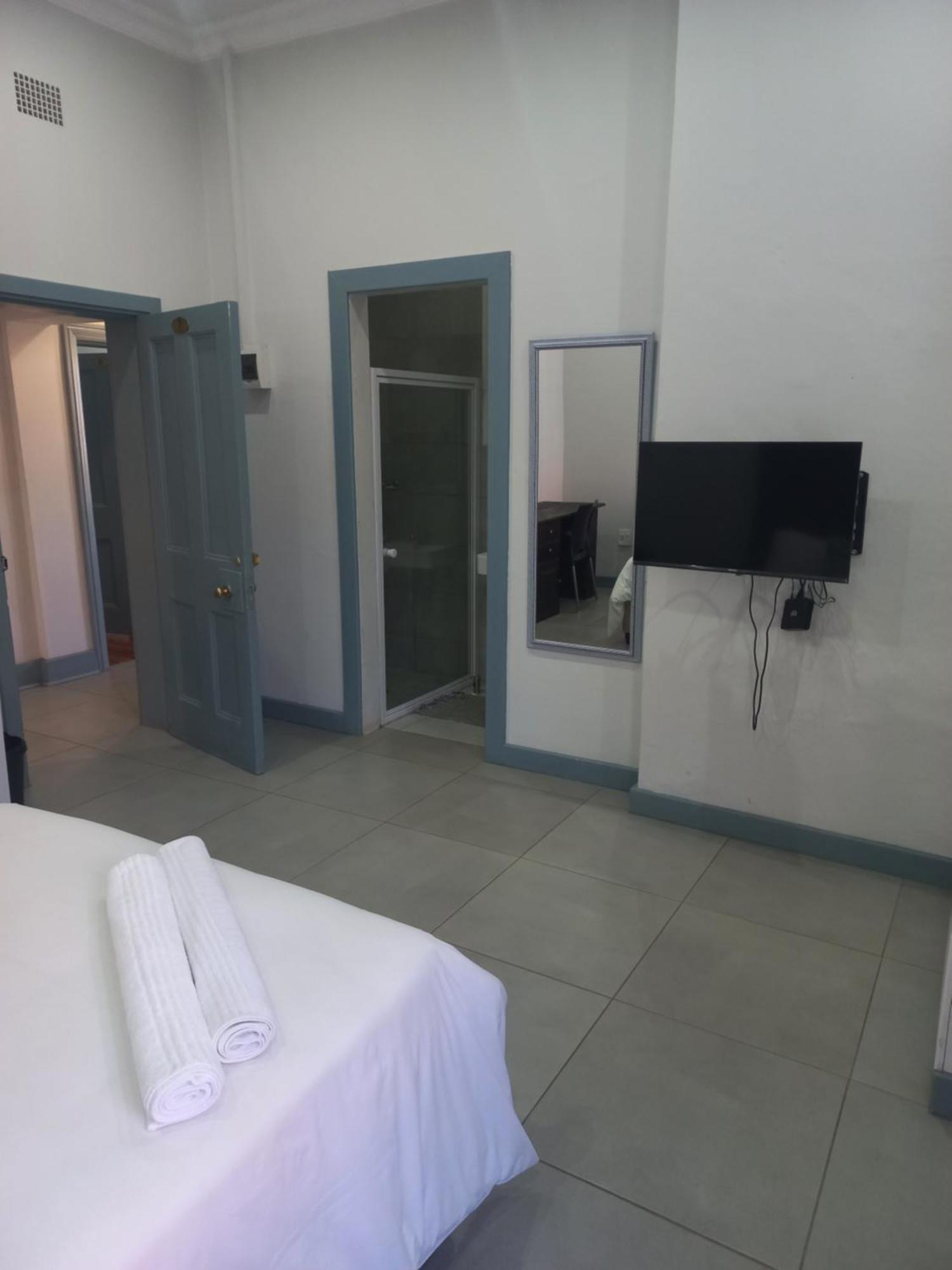 Triple9 Hatfield Guesthouse Претория Номер фото